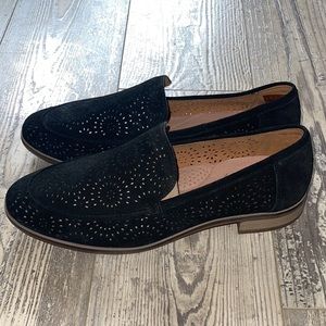 Clarks SZ10 Wide Trish Calla Loafer